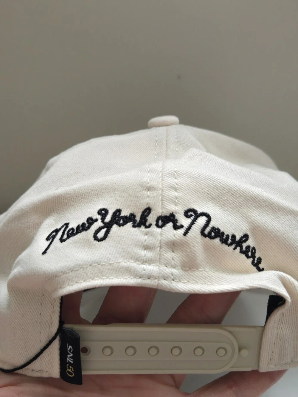 New York or Nowhere x Saturday Night Live Snapback Hat Cream NYON SNL NWT Unisex